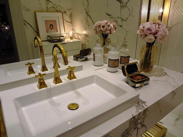 Renovating a Bathroom in an Older North York Home: Bathurst Manor & Don Mills Guide